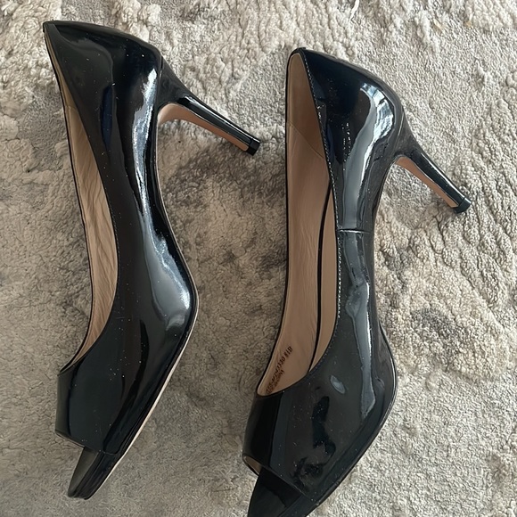 Black Patent Pumps. Peep toe. - Picture 4 of 8